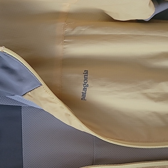 Patagonia Alpine Wind Jacket.‎ Yellow. Women's Size Small. - Picture 4 of 11